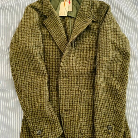 Stylish Country Gentleman's Blazer - Picture 2 of 4